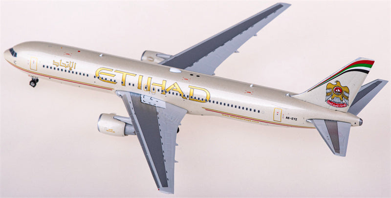 Phoenix Etihad Airways Boeing 767-300ER A6-EYZ 1:400 Diecast Model view 2