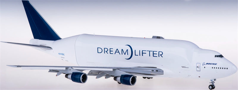 JC Wings Dreamlifter Boeing 747-400LCF N747BC Flaps Down 1:200 Diecast Model view 3