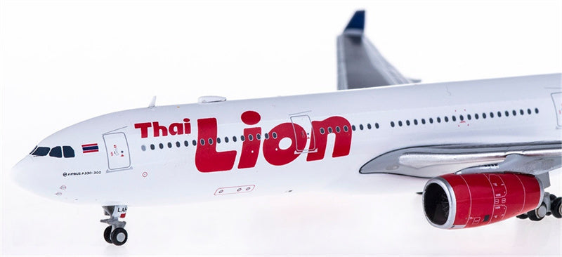 JC Wings Lion Air Airbus A330-300 HS-LAH 1:400 Diecast Model view 4