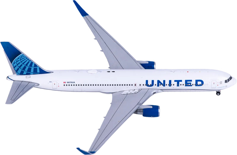 Geminijets 1:400 United Airlines Boeing 767-300ER N670UA  DIECAST Model