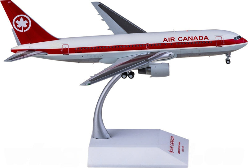 JC Wings 1:200 Air Canada Boeing 767-200ER C-GAUB Diecast Model view 2