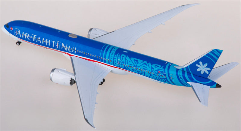 NG Models Air Tahiti Nui Boeing 787-9 Dreamliner F-ONUI 1:400 Diecast Model view 2