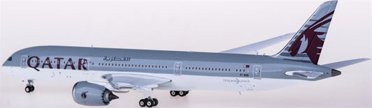 Phoenix Qatar Boeing 787-9 A7-BHB 1:400 Diecast Model view 1