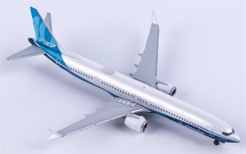 Herpa Boeing 737 Max 10 N27751 1:500 Diecast Model view 4