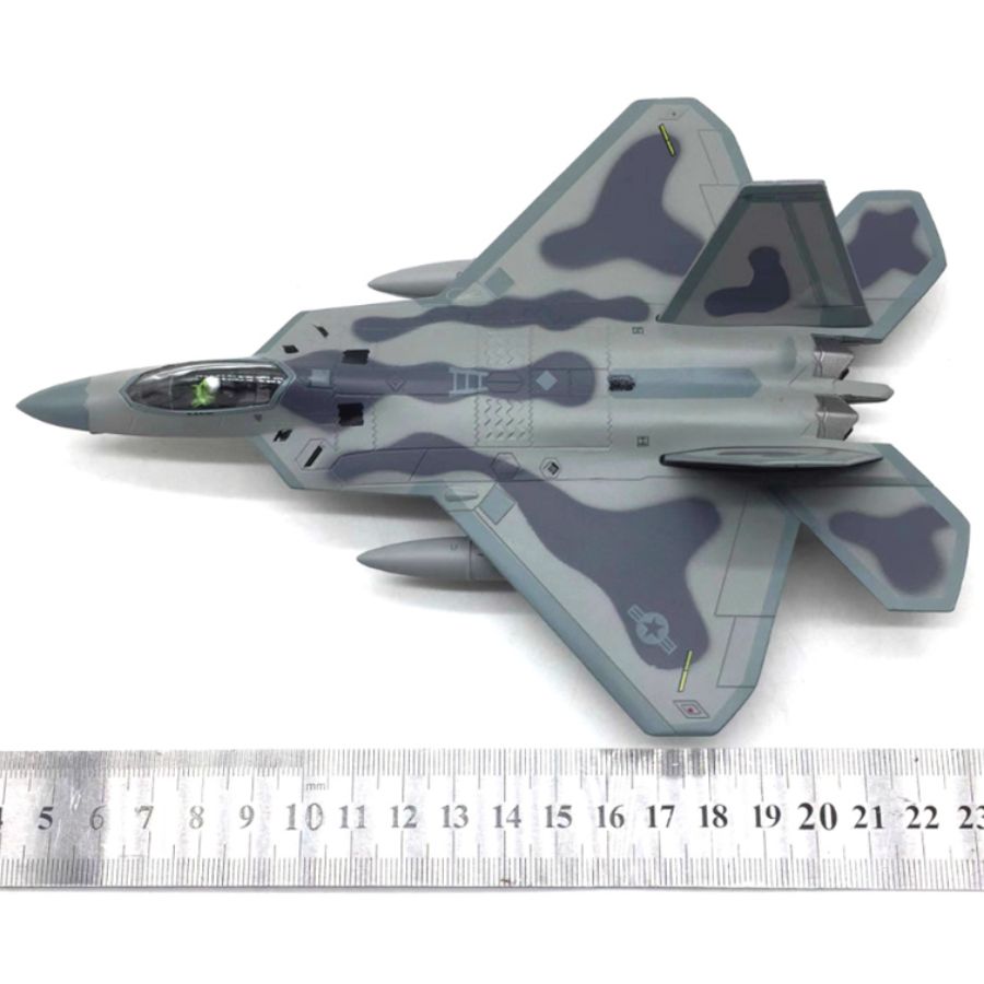 FLOZ US Lockheed Martin F-22 Raptor fighter jet 1:100 Aircraft Pre-built Model