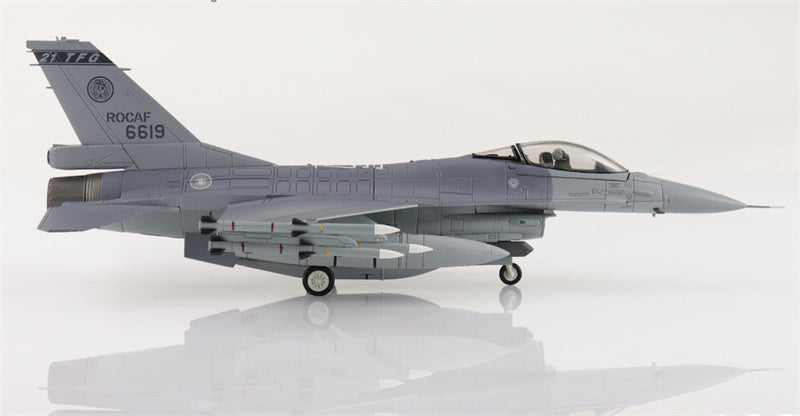 HOBBY MASTER F16V Fighting Falcon 6619 21 TFG ROCAF (w/6 x AIM-120) 1:72 Aircraft Pre-built Model