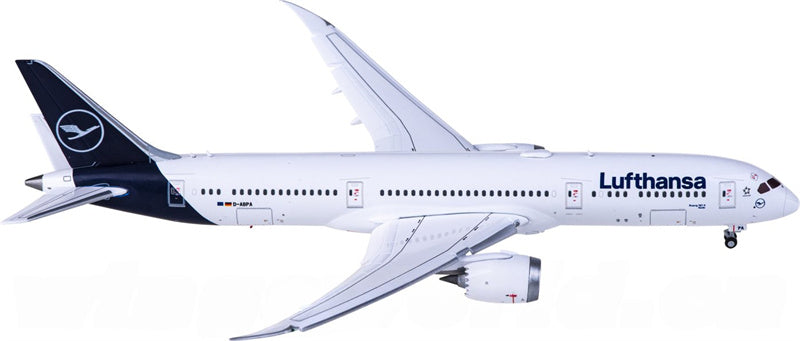Geminijets Lufthansa Boeing 787-9 D-ABPA Flaps Down 1:400 Diecast Model view 2