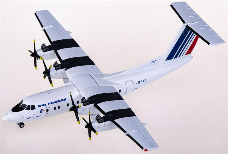 Herpa Air France De Havilland Canada DHC-7 G-BRYA 1:200 Diecast Model view 3