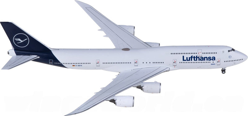 NG Models Lufthansa Boeing 747-8 D-ABYA 1:400 Diecast Model view 2