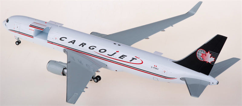 Geminijets Cargojet Boeing 767-300ER C-FGSJ Interactive Series 1:200 Diecast Model view 3