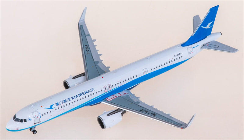 HYJLwings XiamenAir Airbus A321neo B-32GA 1:400 Diecast Model view 1