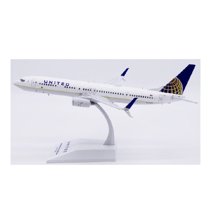 JC Wings 1:200 United Airlines Boeing 737-900 N37437  DIECAST Model