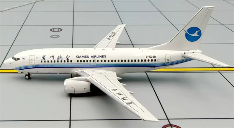 PandaModel 1:400 Xiamen Airlines B737-700 B-5038 DIECAST Model