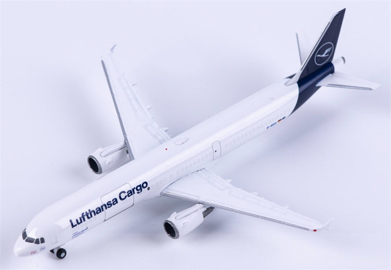 Herpa 1:500 Lufthansa Airbus A321P2F D-AEUI  Diecast Model