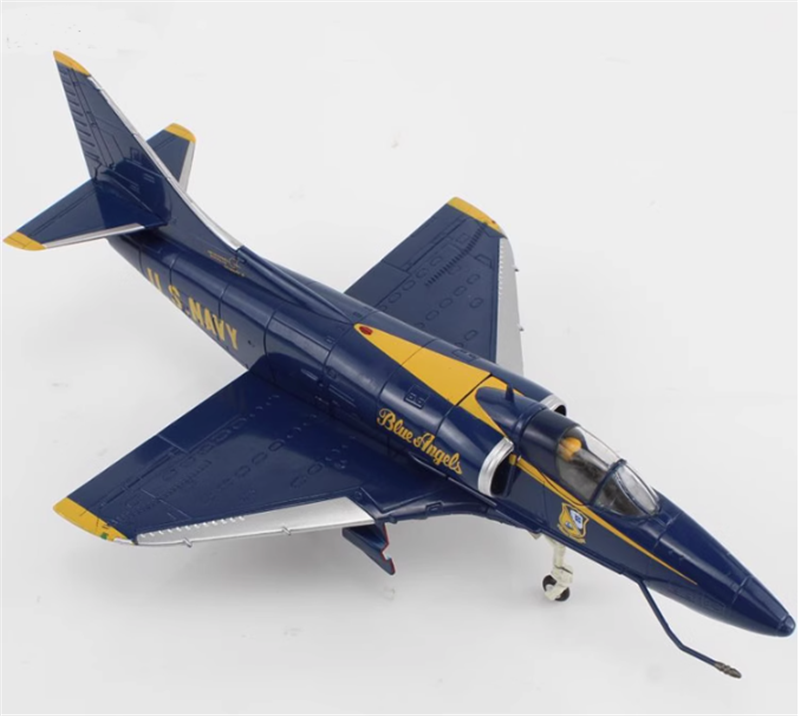 HOBBY MASTER A-4F US Navy 1979 season (with No.1 to No.6 airplanes decal) 1/72 Aircraft Pre-built Model