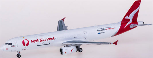NG Models Qantas Freight Airbus A321P2F VH-ULD 1:400 Diecast Model view 1