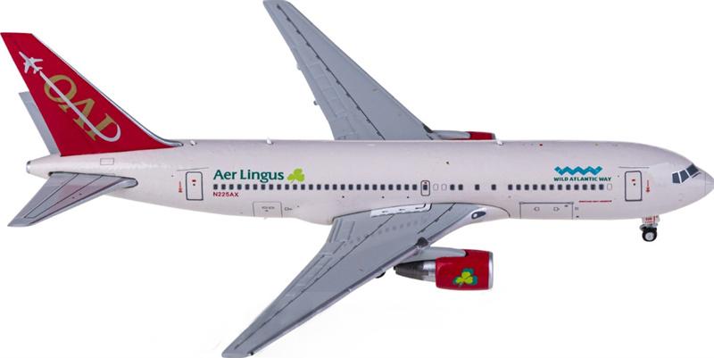 JC Wings Omni Air International Boeing 767-200ER N225AX 1:400 Diecast Model view 2