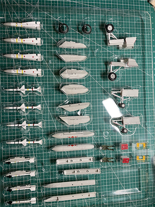 CALIBRE WINGS F-14A VF-102 DIAMONBACKS BUNO 159466 USS AMERICA 1:72 Aircraft Pre-built Model