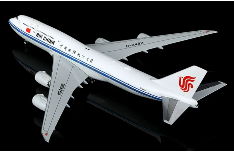SQ Wings 1:200 Air China B747-8I B-2482 Standard Edition DIECAST Model