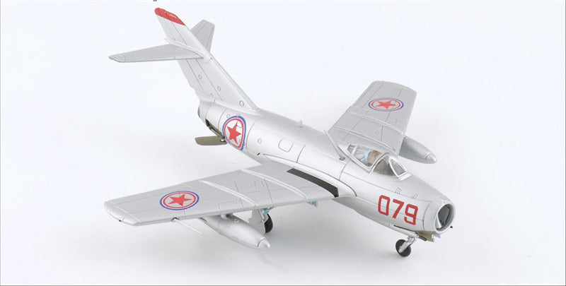 HOBBY MASTER CPVAF MiG-15bis 9th Regiment, 3rd Fighter Division 1:72 Model 1950S Wang Hai Red 079