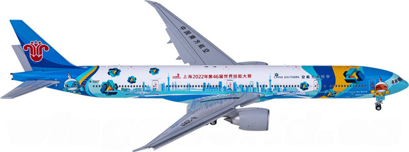 JC Wings China Southern Boeing 777-300ER B-2007 Flaps Down 1:400 Diecast Model view 3