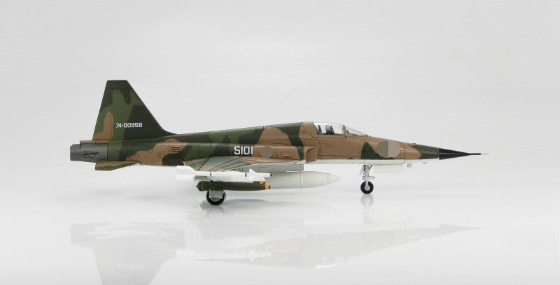 HOBBY MASTER ROCAF F-5E 443rd TFW 9th TFS 1:72 Model 1974 First Taiwan F-5E  5101 / 74-00958