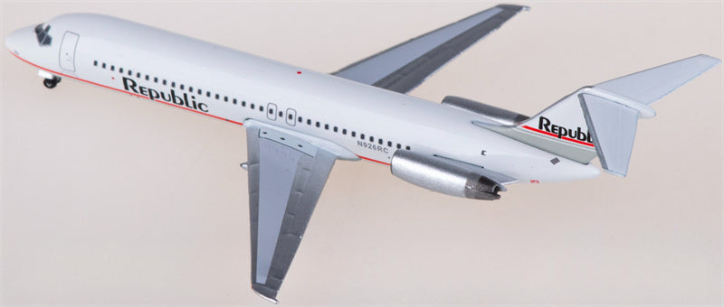 AeroClassics Republic Airline McDonnell Douglas DC-9-32 N926RC 1:400 Diecast Model view 2