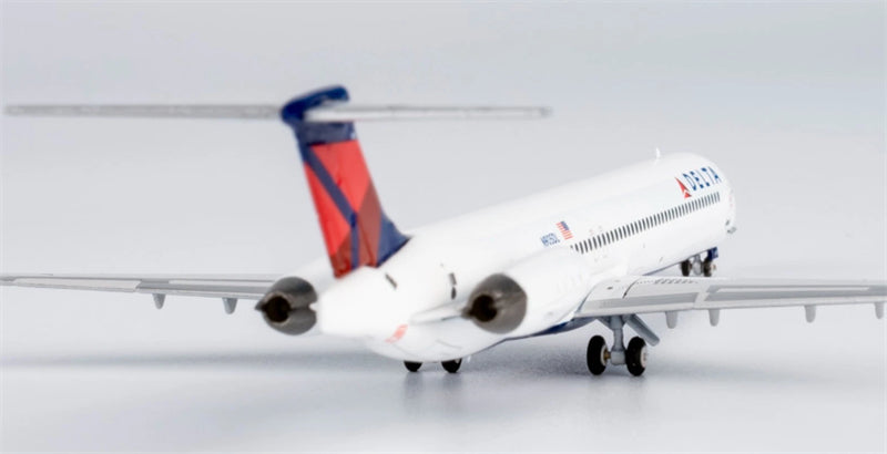 NG Models 1:400 Delta Air Lines Douglas MD-88  N905DL  DIECAST Model