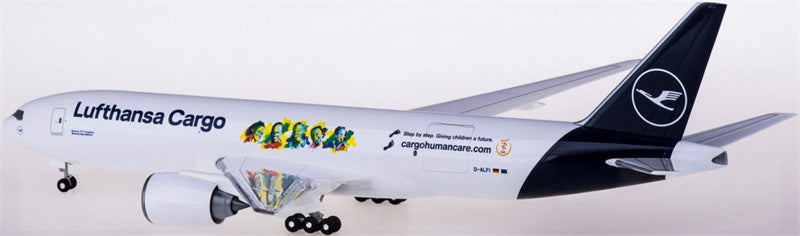 Hogan Lufthansa Cargo Boeing 777F D-ALFI 1:200 ABS Model view 2