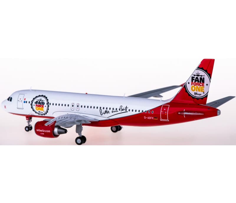 JC Wings Air Berlin Airbus A320 D-ABFK 1:200 Aircraft Pre-built  Airliner Model Display