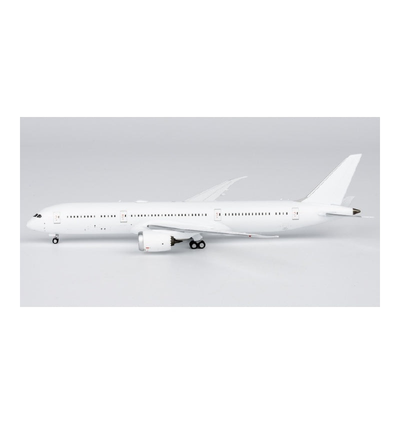 NG Models 1:400 Boeing 787-9 Dreamliner Blank DIECAST Model