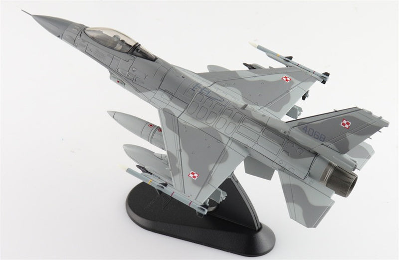 HOBBY MASTER F16C Fighting Falcon Polish Air ce 4068 32. Baza Lotnictwa Taktycznego Lask listopad 2019 1:72 Aircraft Pre-built Model