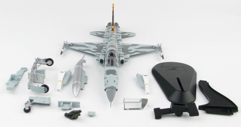 HOBBY MASTER ROCAF F-5E 7th FTW 1:72 Model 2018  Tiger II 5291 / 00312