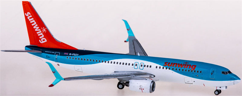 JC Wings 1:400 Sunwing Airlines Boeing 737-800 G-FDZY Diecast Model view 2