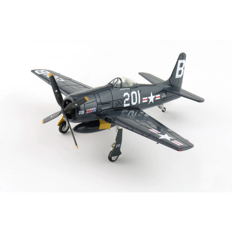 SkyMax USN F8F-2P Bearcat Duxford 1:72 Model 2014 Restored plane White 201 B 121714