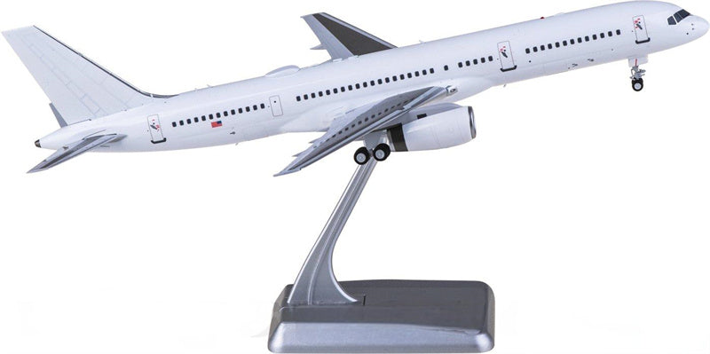 NG Models 1:200 USAF Boeing 757-200 C-32B 932132 Diecast Model view 1