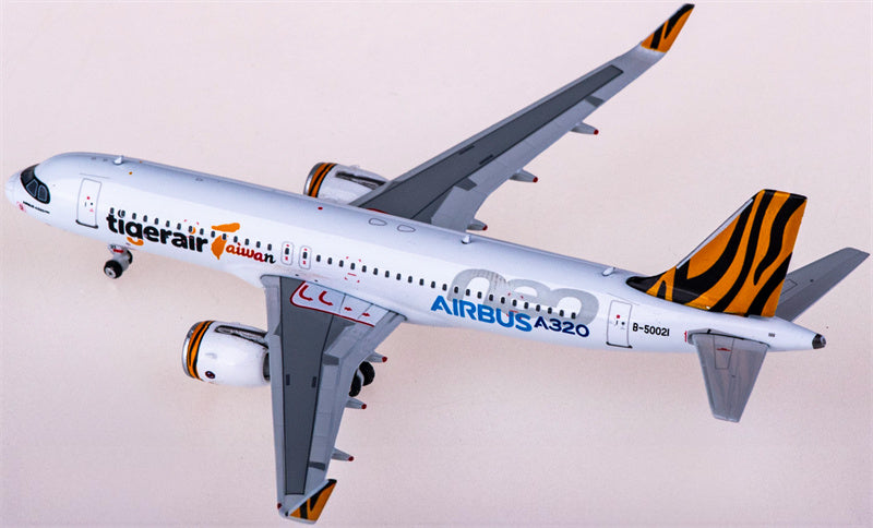 Phoenix Tigerair Airbus A320neo B-50021 1:400 Diecast Model view 3