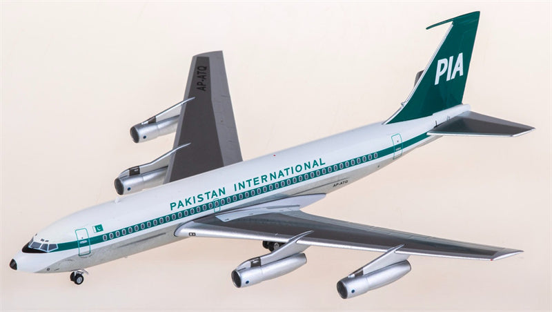 AeroClassics PIA Boeing 720B AP-ATQ 1:200 Diecast Model view 1