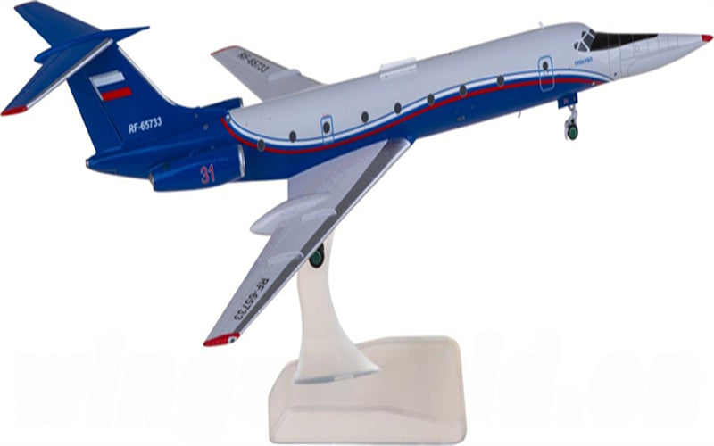 Patriot Russian Air Force Tupolev TU-134UBL RF-65733 1:200 Diecast Model view 2