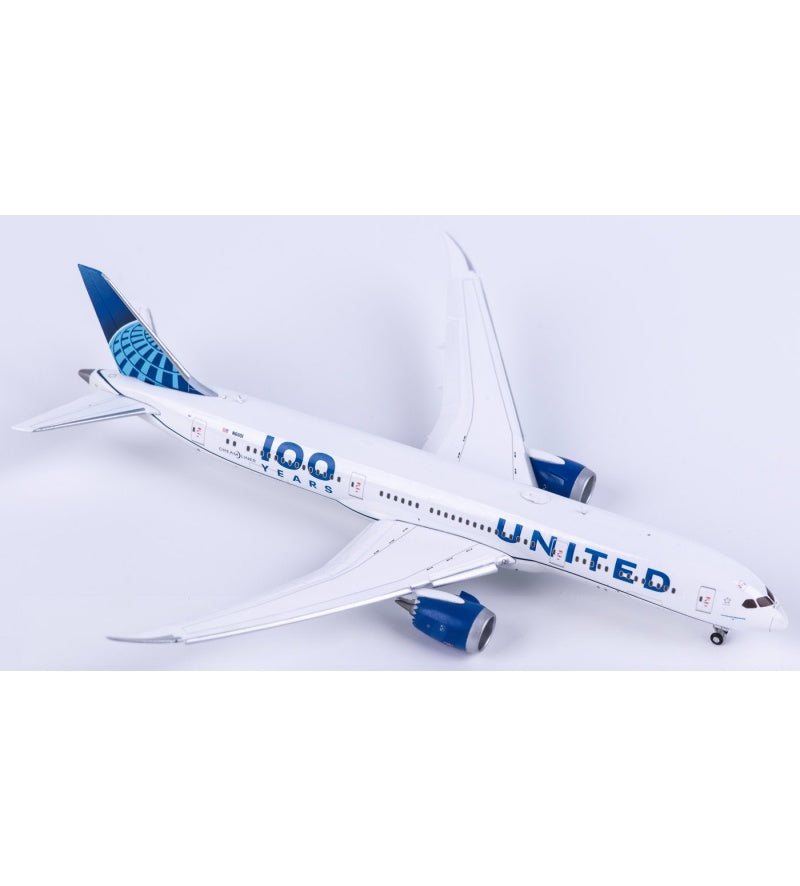 Geminijets 1:400 United Airlines Boeing 787-9 N61101 Flaps down DIECAST Model