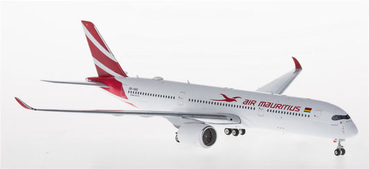 Phoenix Air Mauritius for Airbus A350-900 3B-NBQ 1:400 Aircraft Pre-built  Airliner Model Display