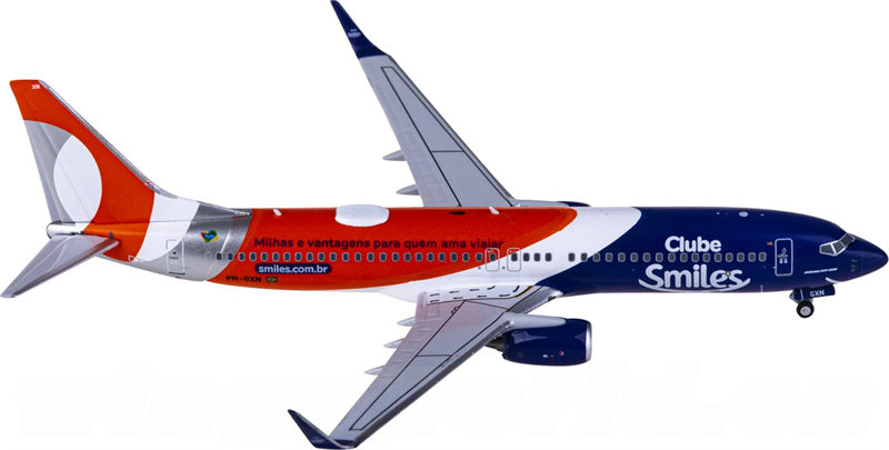 NG Models GOL Boeing 737-800 PR-GXN 1:400 Diecast Model view 3