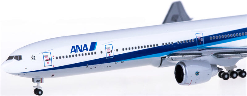 Hogan 1:500 ANA Boeing 777 JA757A Diecast Abs Diecast Model view 3