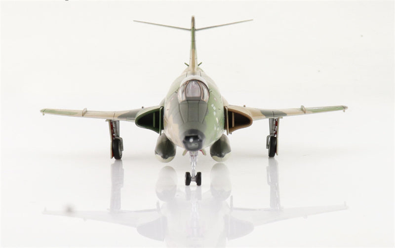 HOBBY MASTER RF-101C Voodoo Gerry's Clown AF56-176 45th TRS Polka Dots 1969 1:72 Aircraft Pre-built Model