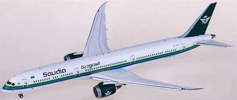 JC Wings Saudia Boeing 787-10 HZ-AR32 Flaps Down 1:400 Diecast Model view 2