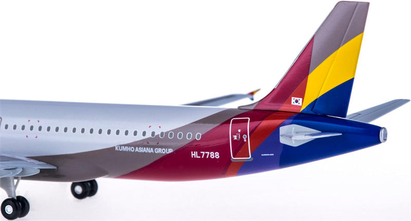 Hogan Asiana Airlines Airbus A320 HL7788 1:200 ABS Model view 4
