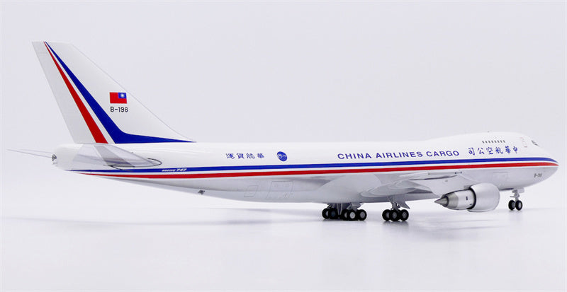 JC Wings 1:200 China Airlines cargo Boeing 747-200F B-198 Diecast Model view 4