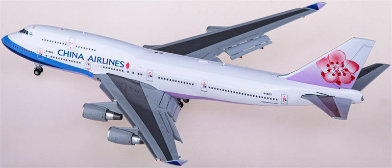 JC Wings China Airlines Boeing 747-400 B-18212 Flaps Down 1:400 Diecast Model view 2