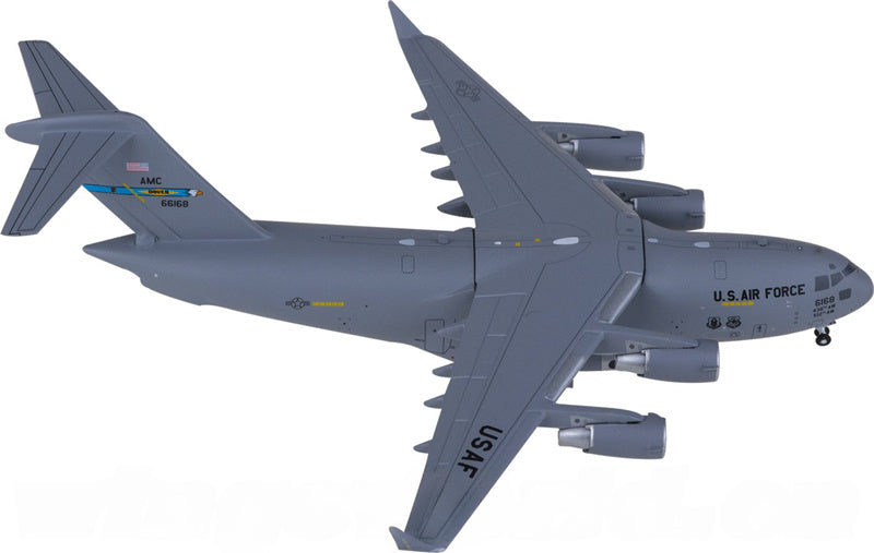 Geminijets USAF Boeing C-17A Globemaster III 06-6168 1:400 Diecast Model view 3
