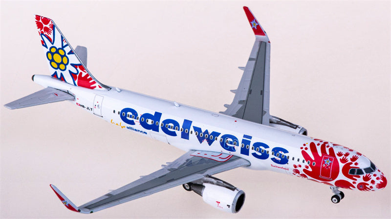 Phoenix Edelweiss Air Airbus A320 HB-JLT 1:400 Diecast Model view 1